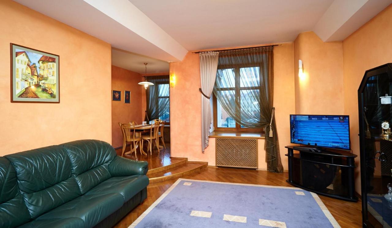 So Fashionable Apartment In The Heart Of Minsk Exteriér fotografie